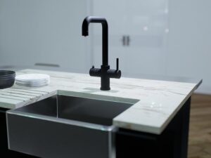 Ellsi 3-in-1 Instant Hot Water Tap - Black